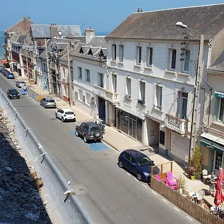 Centre Village Vue - Relais Fleuri Ault